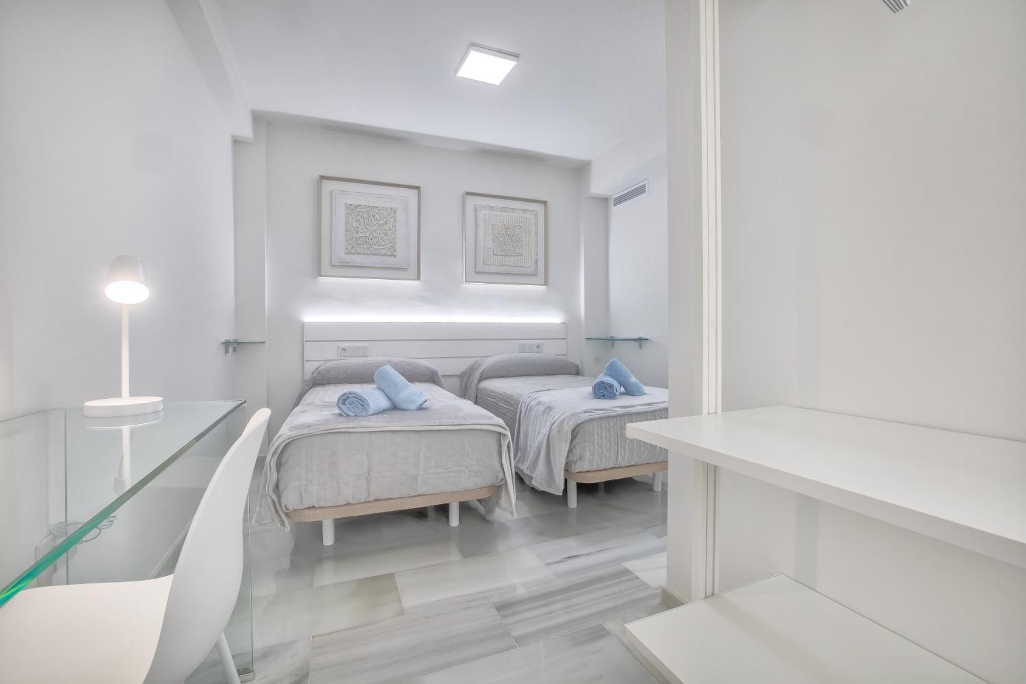 Apartamentos Haranas II & Parking コルドバ エクステリア 写真