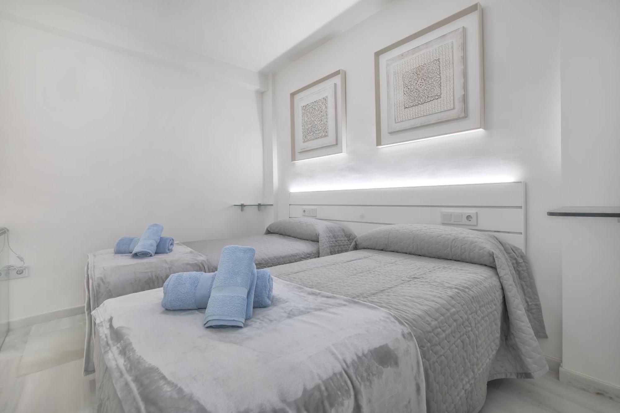 Apartamentos Haranas II & Parking コルドバ エクステリア 写真