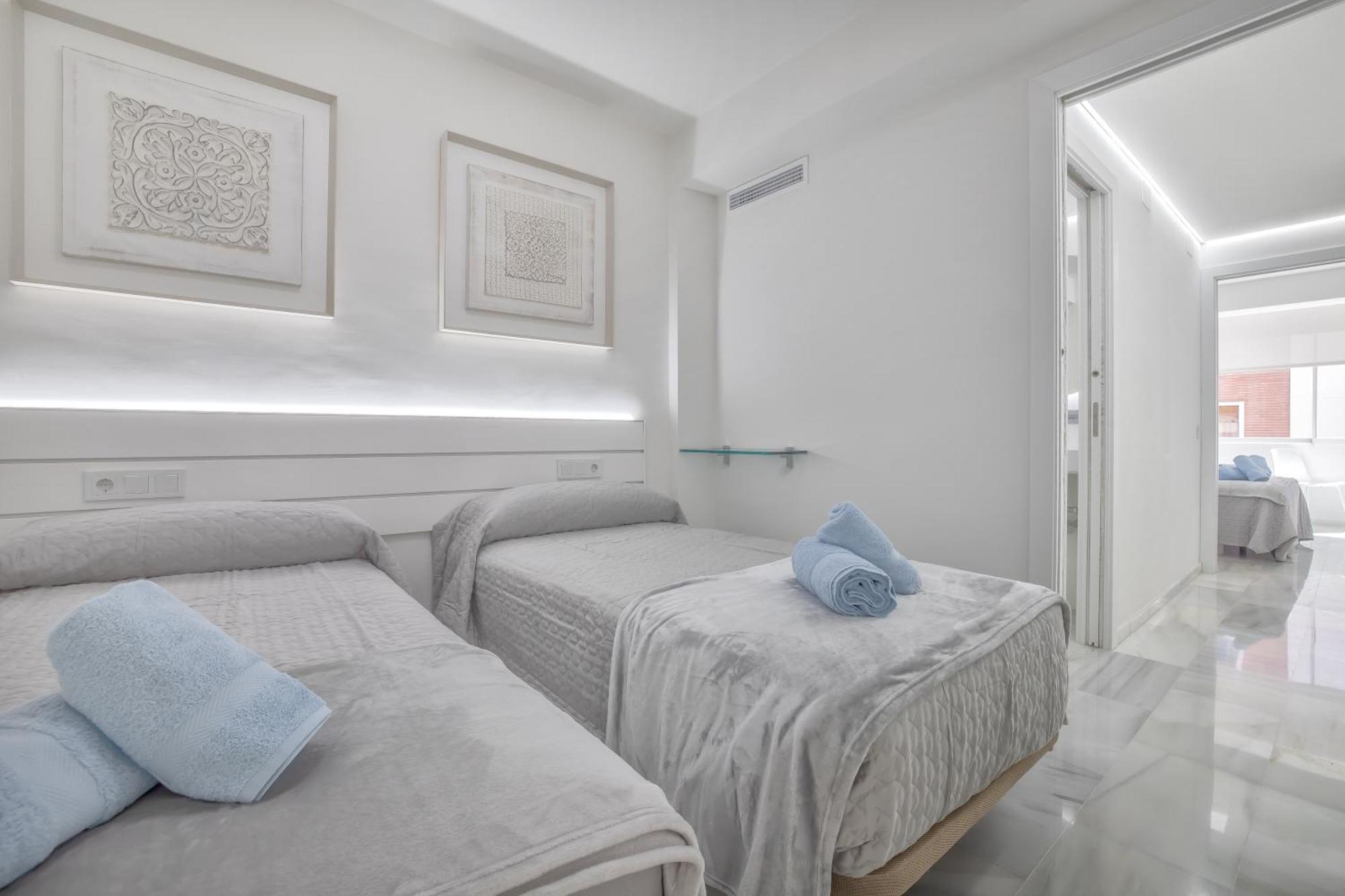 Apartamentos Haranas II & Parking コルドバ エクステリア 写真