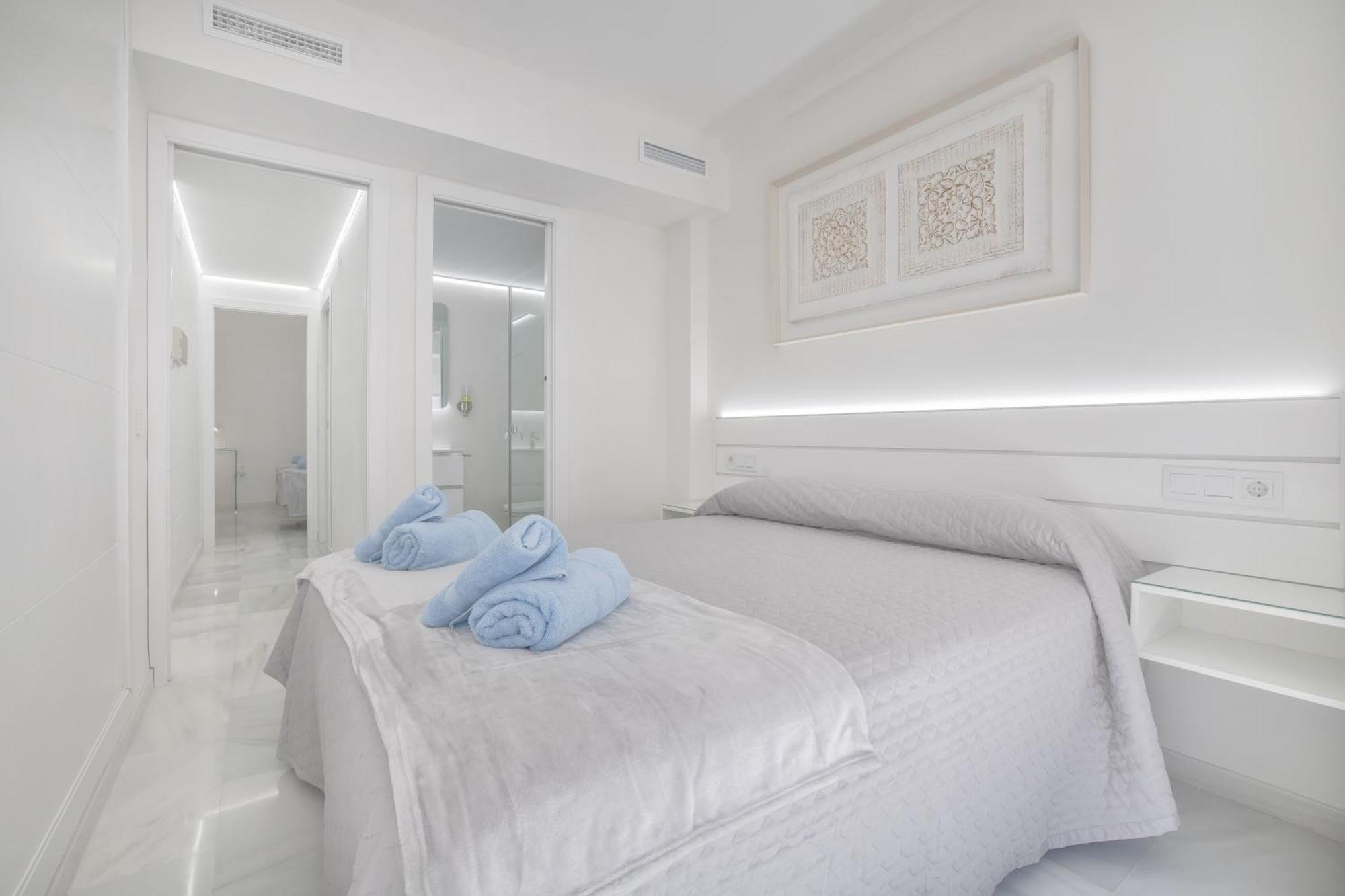 Apartamentos Haranas II & Parking コルドバ エクステリア 写真